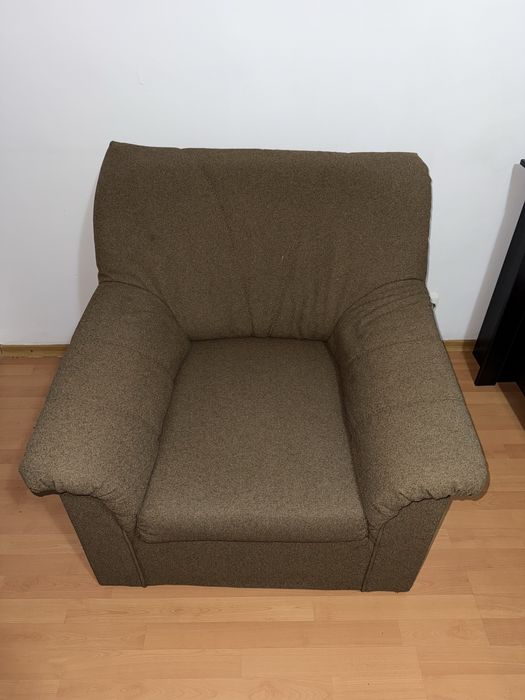 Vand fotoliu o persoana