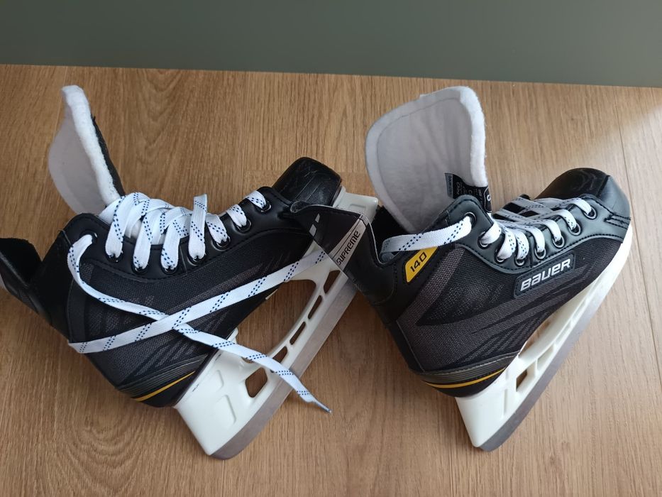 Кънки за лед Bauer S140 размер 36