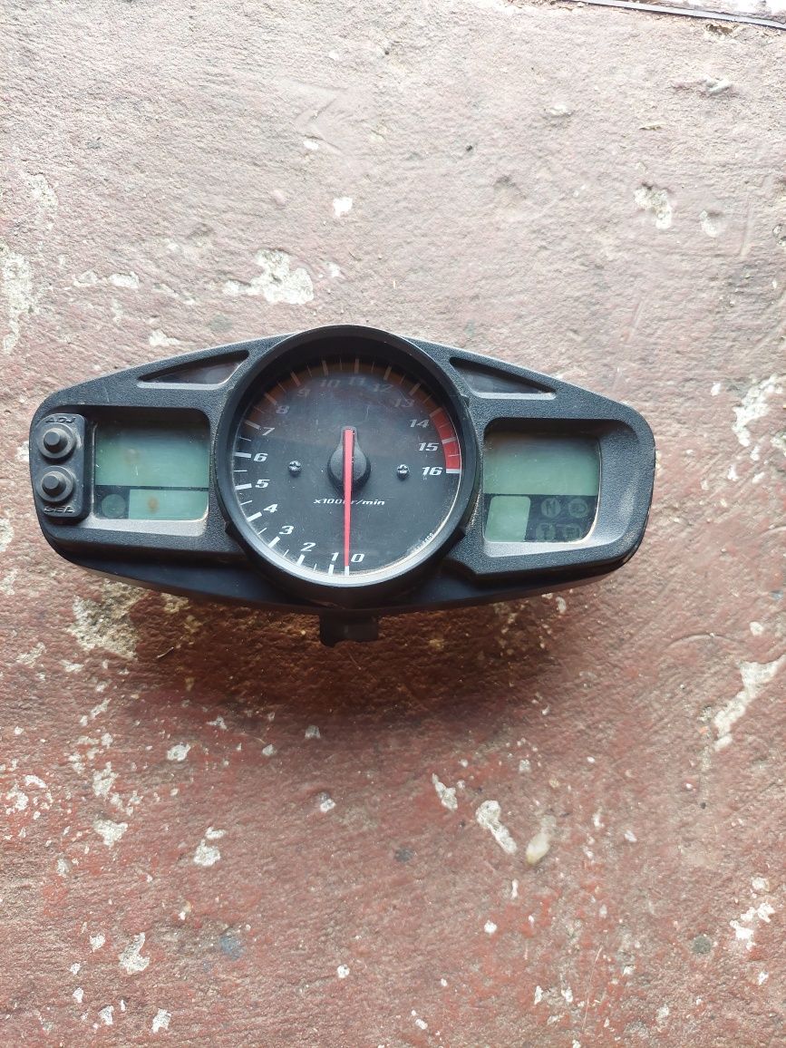 Vand Bord Suzuki GSR 600 2007