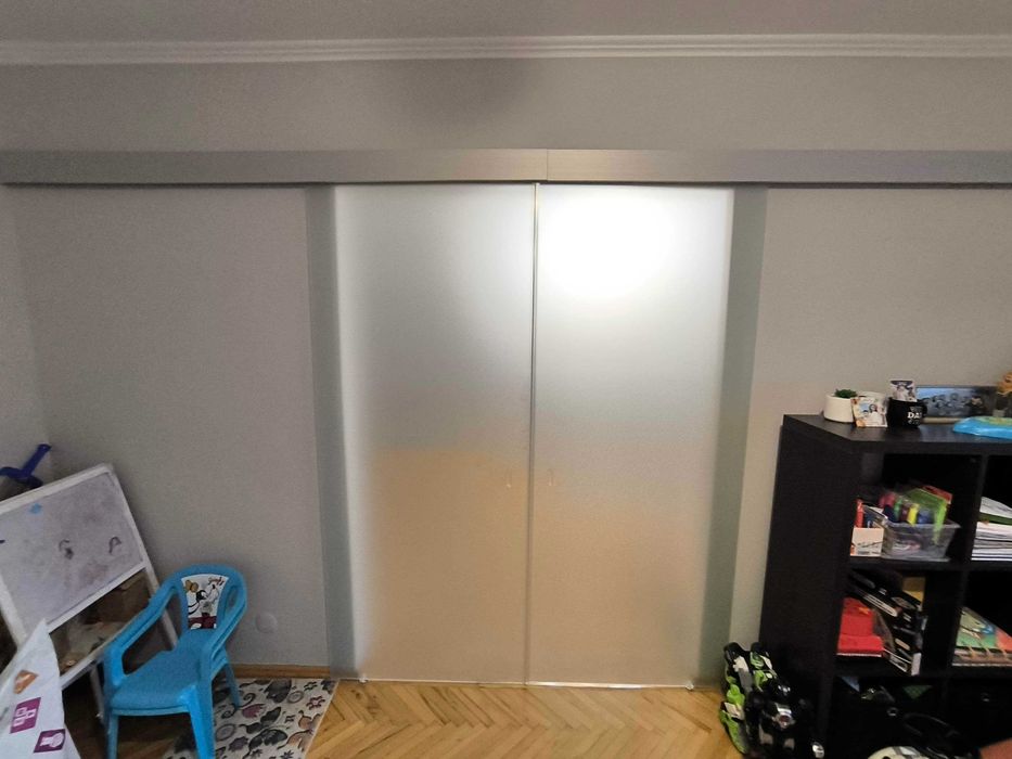 Usa interior culisanta din sticla, cu sistem de culisare 2x85x205 cm
