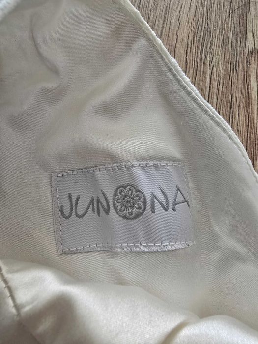 Рокля Junona в бяло