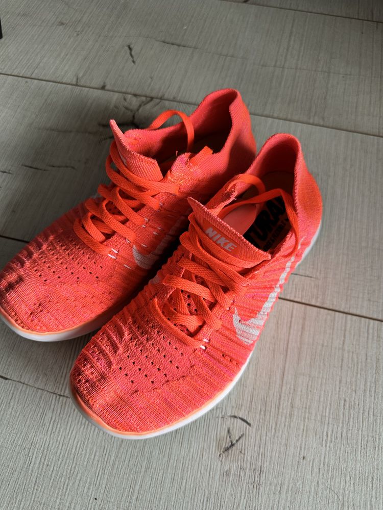 Nike Free RN femei