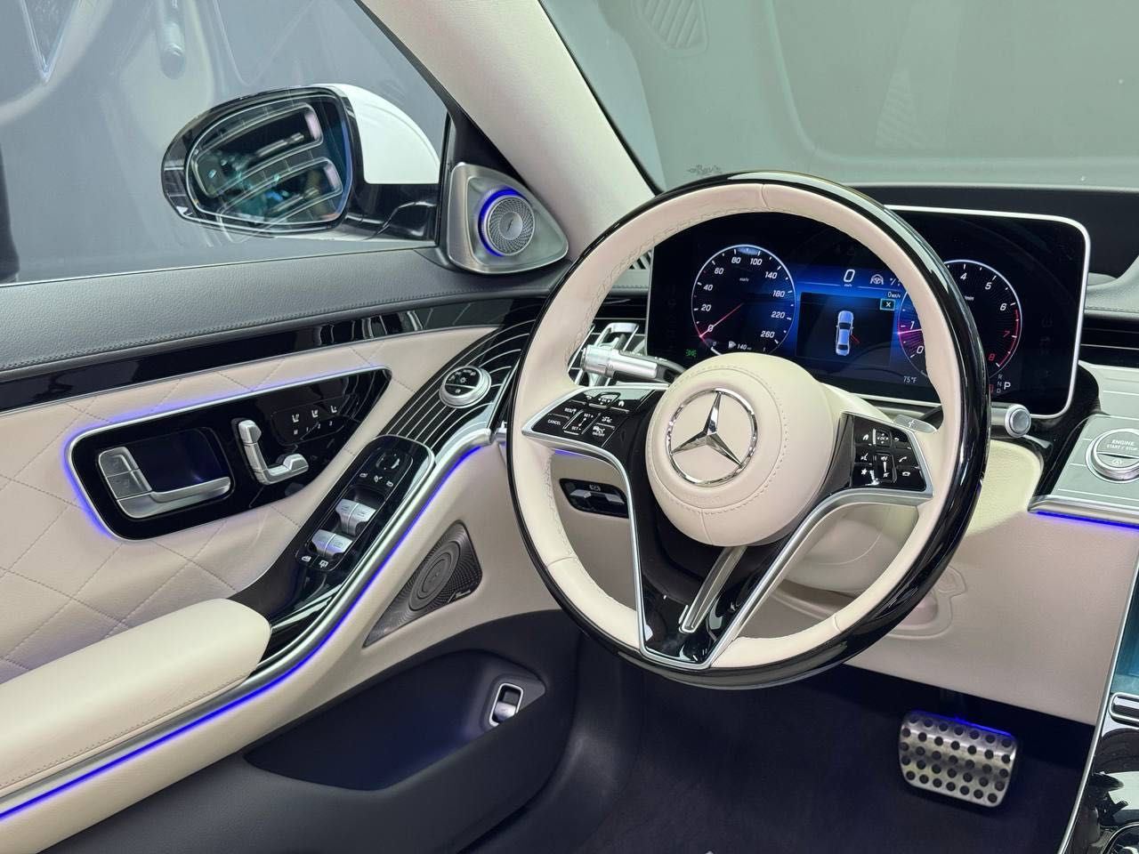 Продается  Mercedes-Benz W223 S580