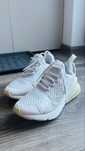 Adidasi Nike Albi