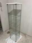 Vitrina Ikea Corp cu usa de sticla Detolf