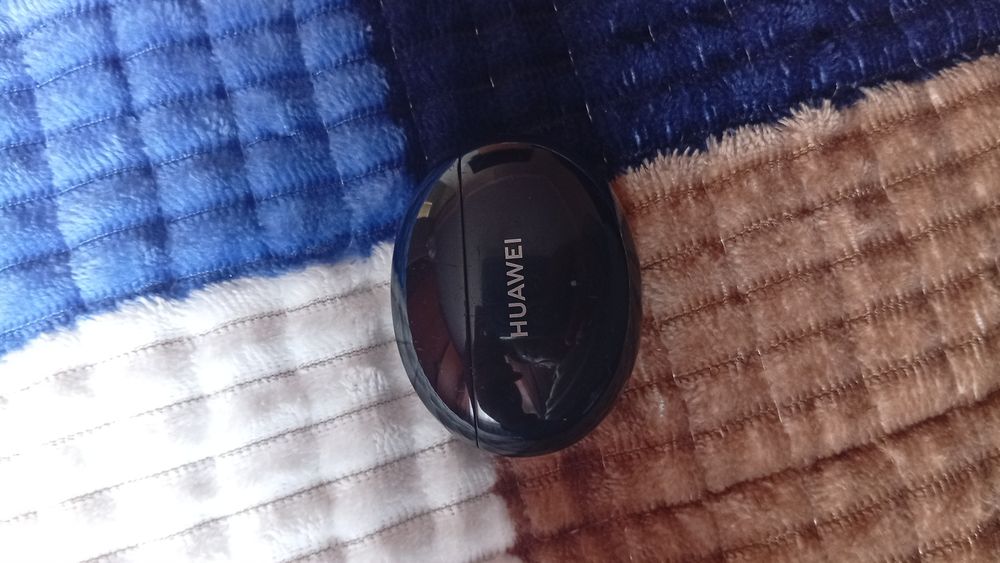 Huawei free buds 4i