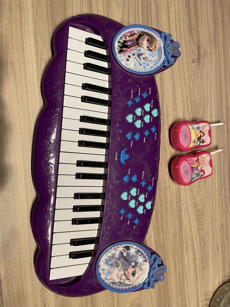 Пиано Frozen с подарък