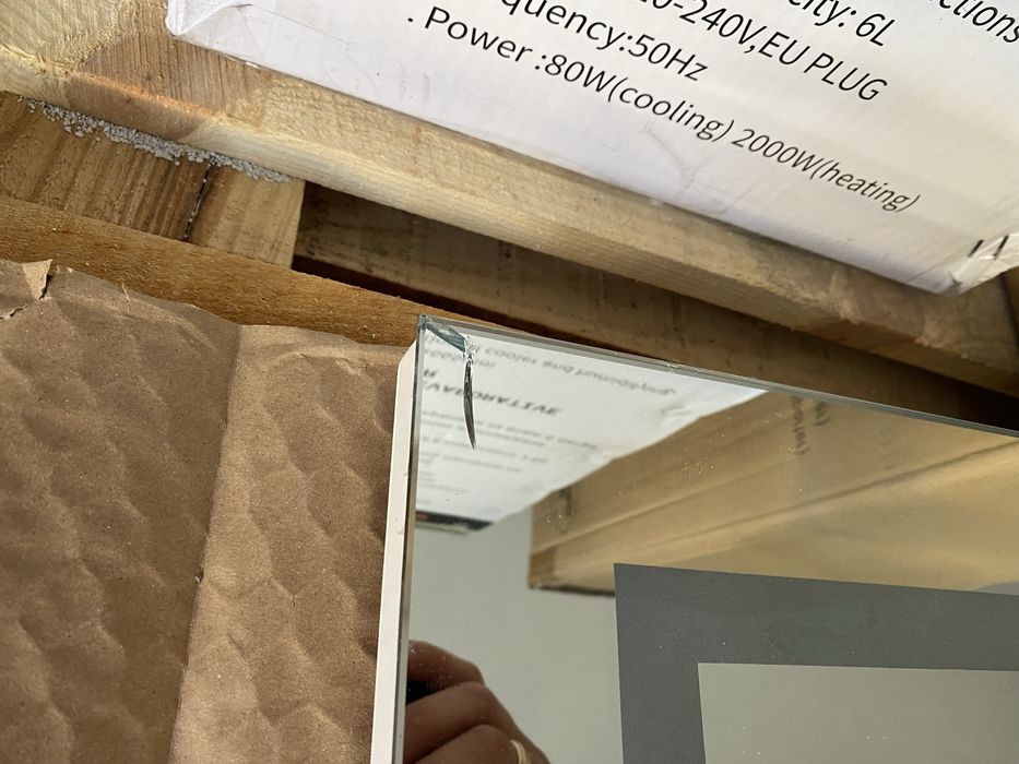 LED огледало с размери 60/80см.