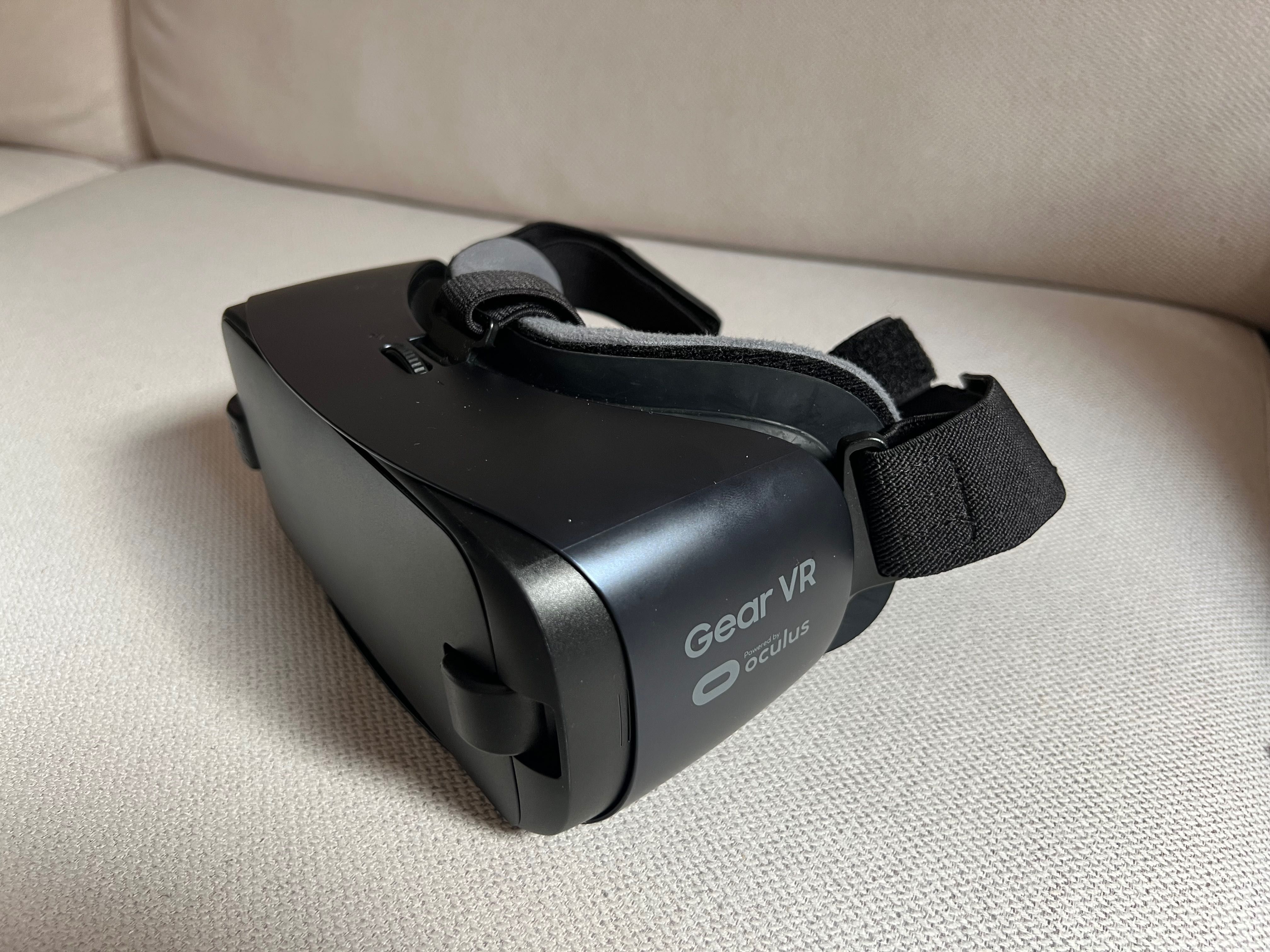 Samsung Gear VR + controller