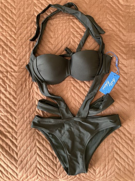 Атрактивен цял бански + подарък