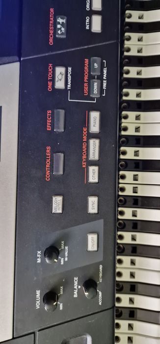 Carcasa,display,butoane,placa de baza,placi de control Roland Va-76