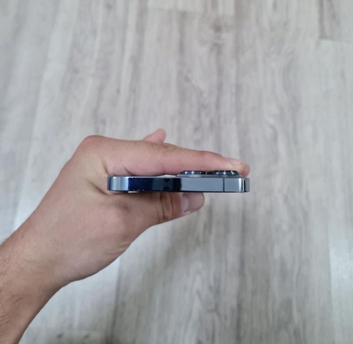 Vând iPhone 13 Pro Max impecabil