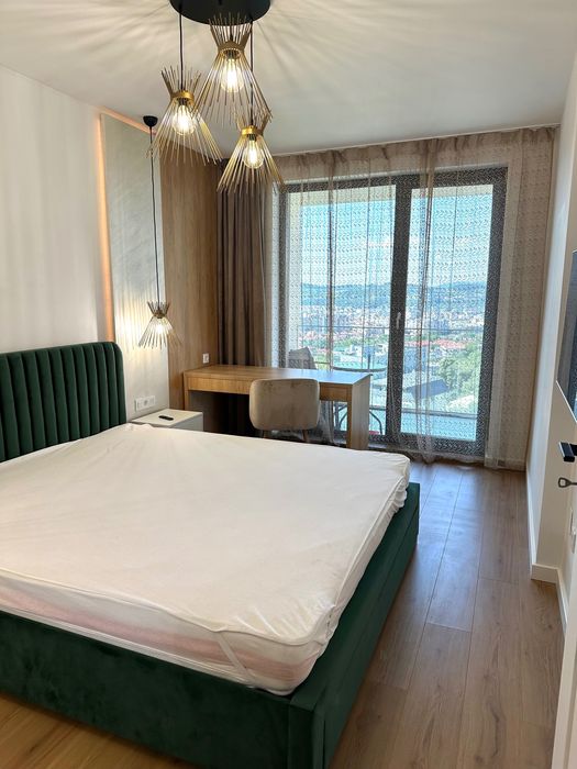 Inchiriez apartament cu 2 camere