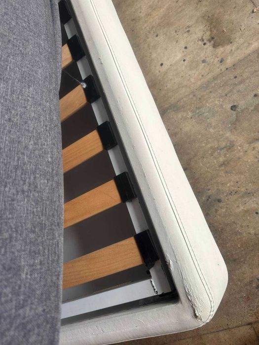 Продавам диван в добро състояние