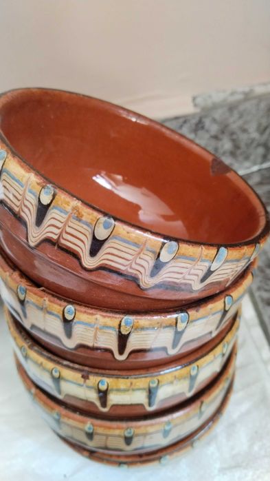 Керамика от старо време глинени паници