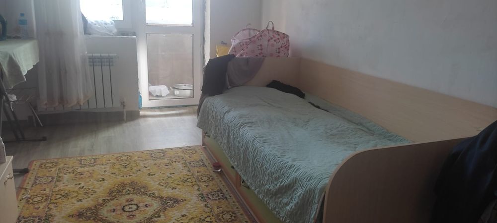 Кровать, шкаф, тумба