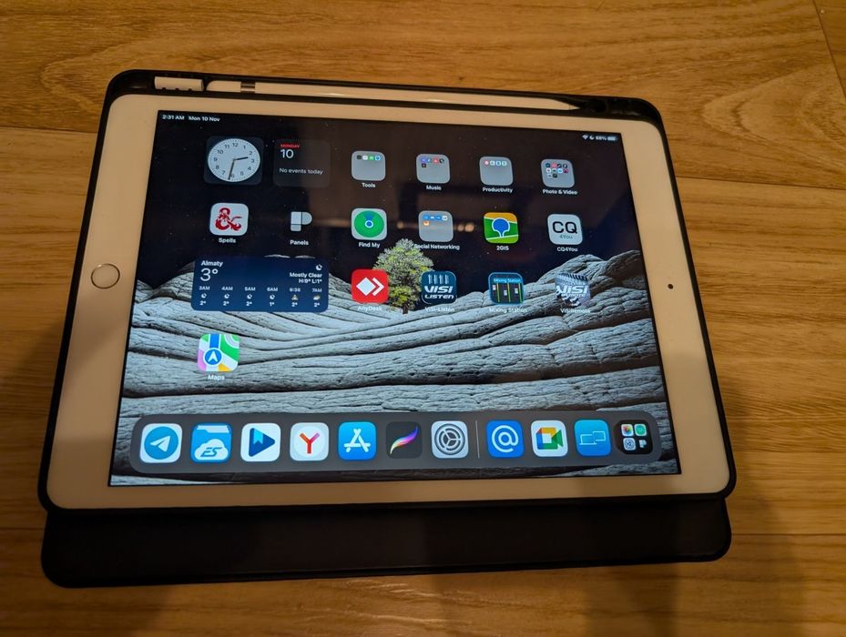 iPad 7th generation WiFi 32gb + Pencil