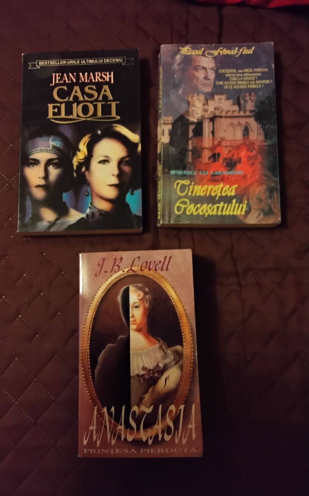 30 cărți diverse (dragoste, polițiste)