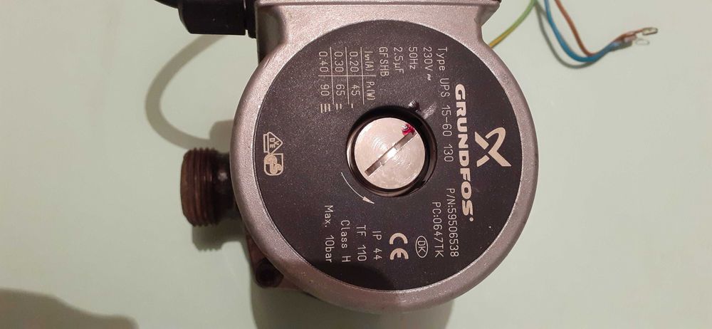 Pompa GRUNDFOS tip UPS 15-60 130 2,5µF GF SHB – 2