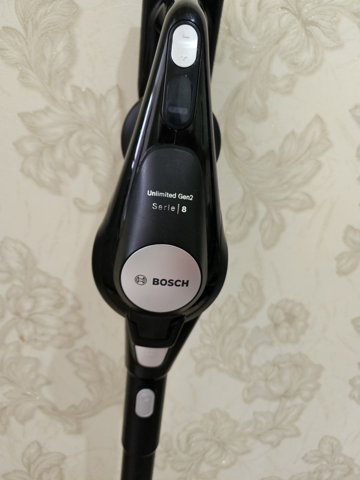 Вертикальный пылесос Bosch