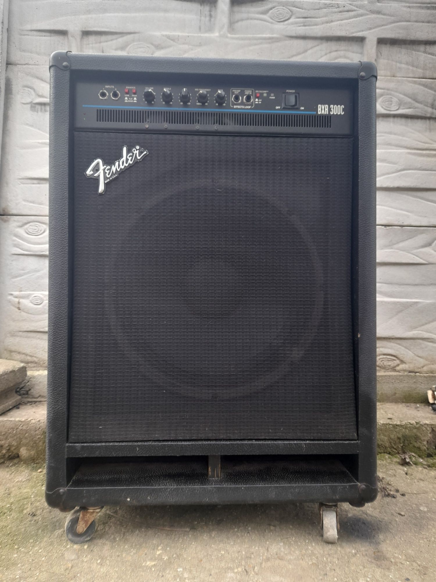 amplificator chitara bass Fender BXR300C