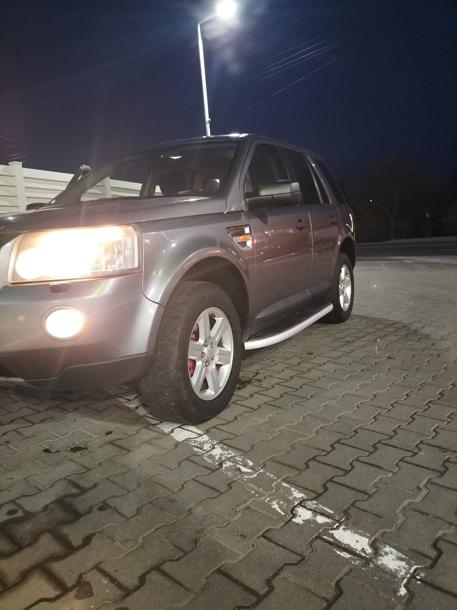 Land Rover Freelander 2