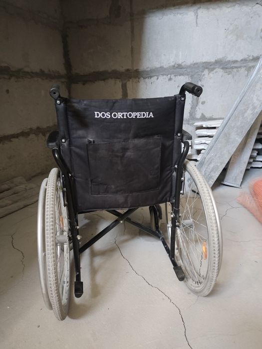 Продам инвалидную коляску