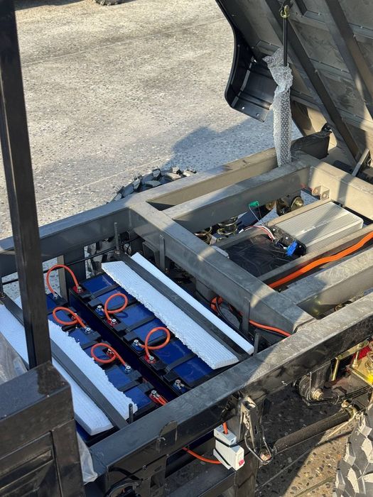 Кредит (17,5%) 15млн сум ( 500кг) Полукабинка

Акомулятор: 72V/70Ампер