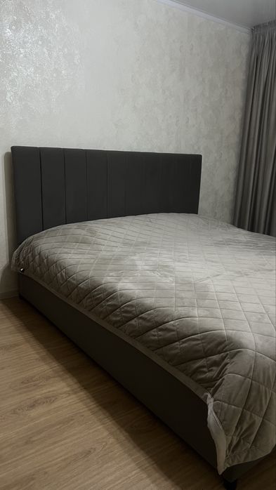 Продам кровать двухспальную