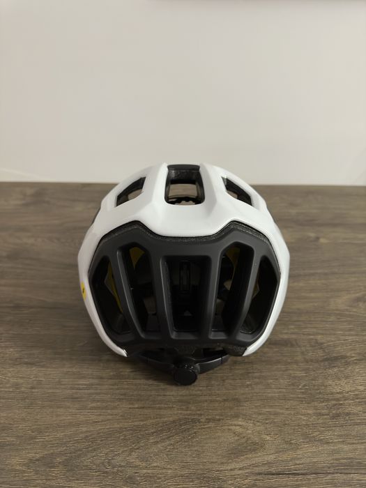 Casca ROCKRIDER XC RACE cu tehnologie Mips