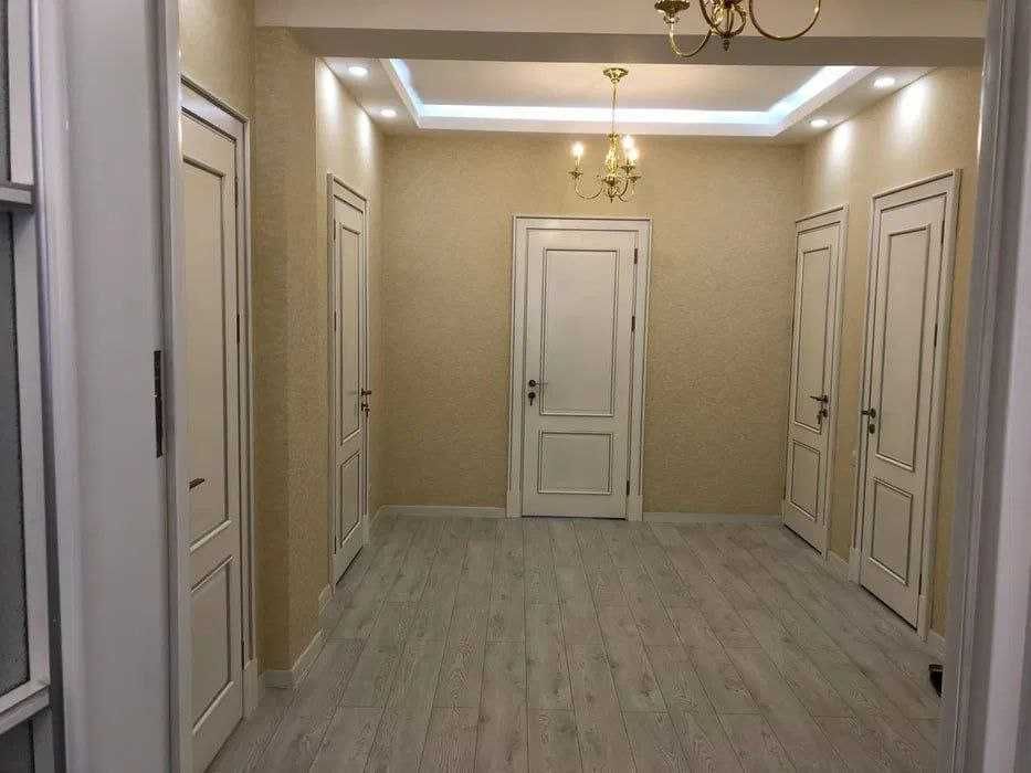 СРОЧНО! Сдается 4х комнатная квартира, Мирзо Улугбекский район  АКТ