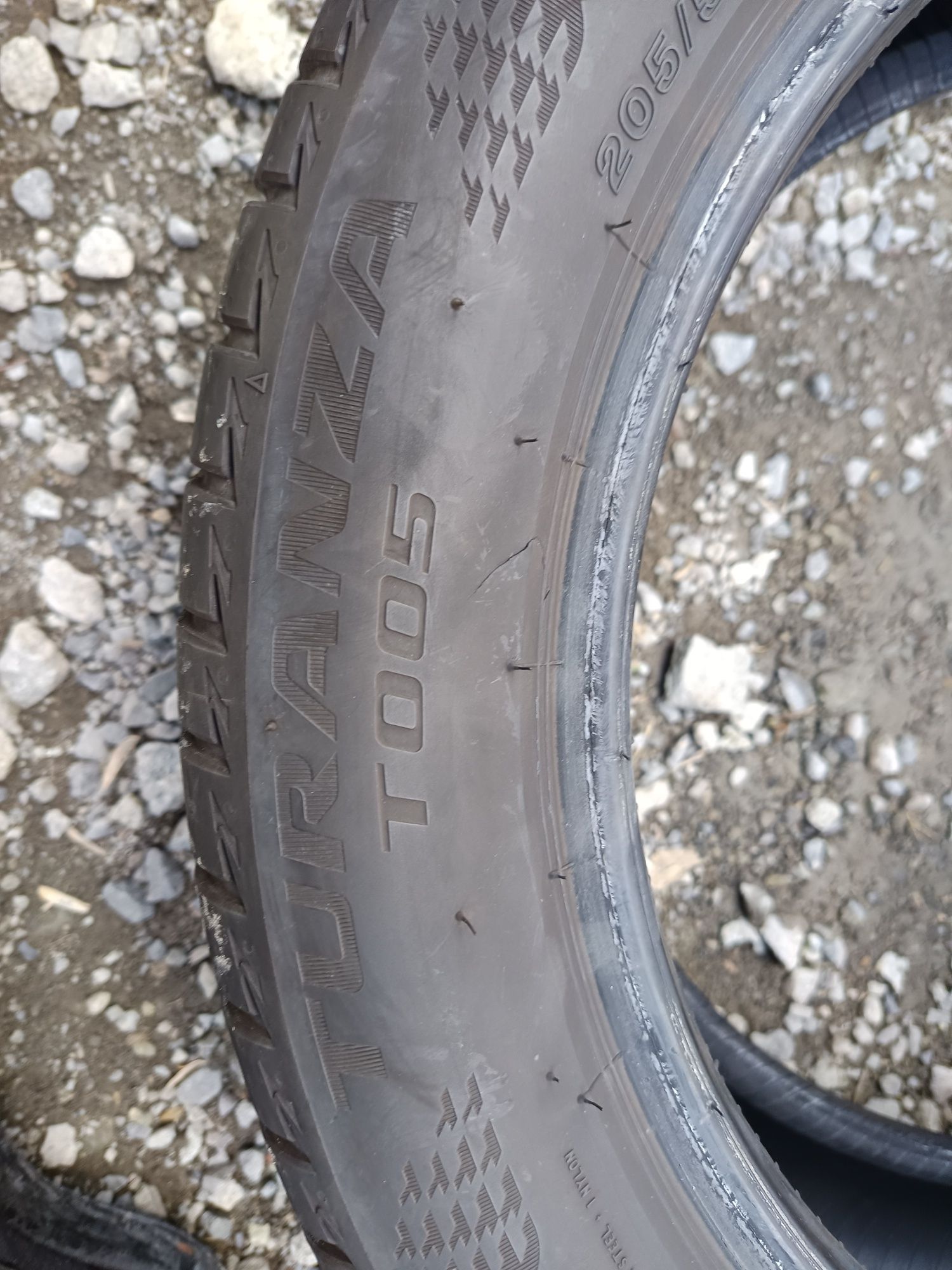 205 55R 17 BRIDGESTONE Дот3819