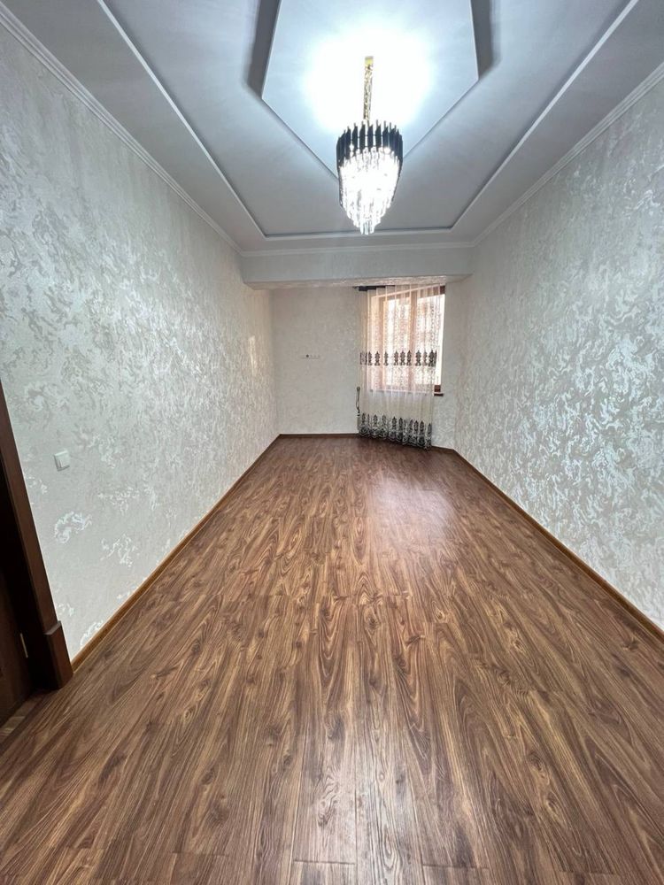 Продается 3 ком. Квартира площадью 78 кв.м. В Микрорайоне ор. Арка