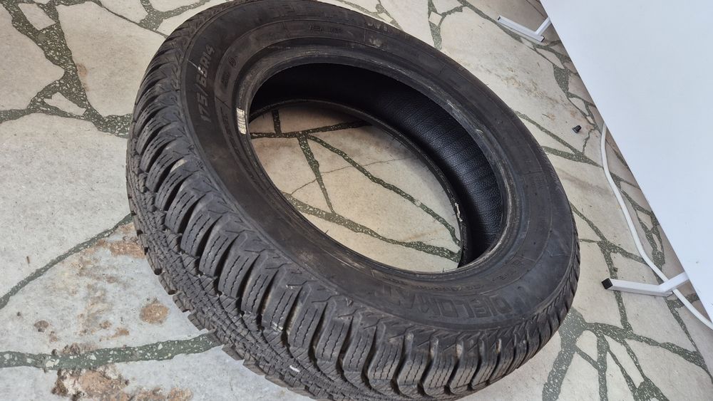 4 броя зимни гуми-175/65R14