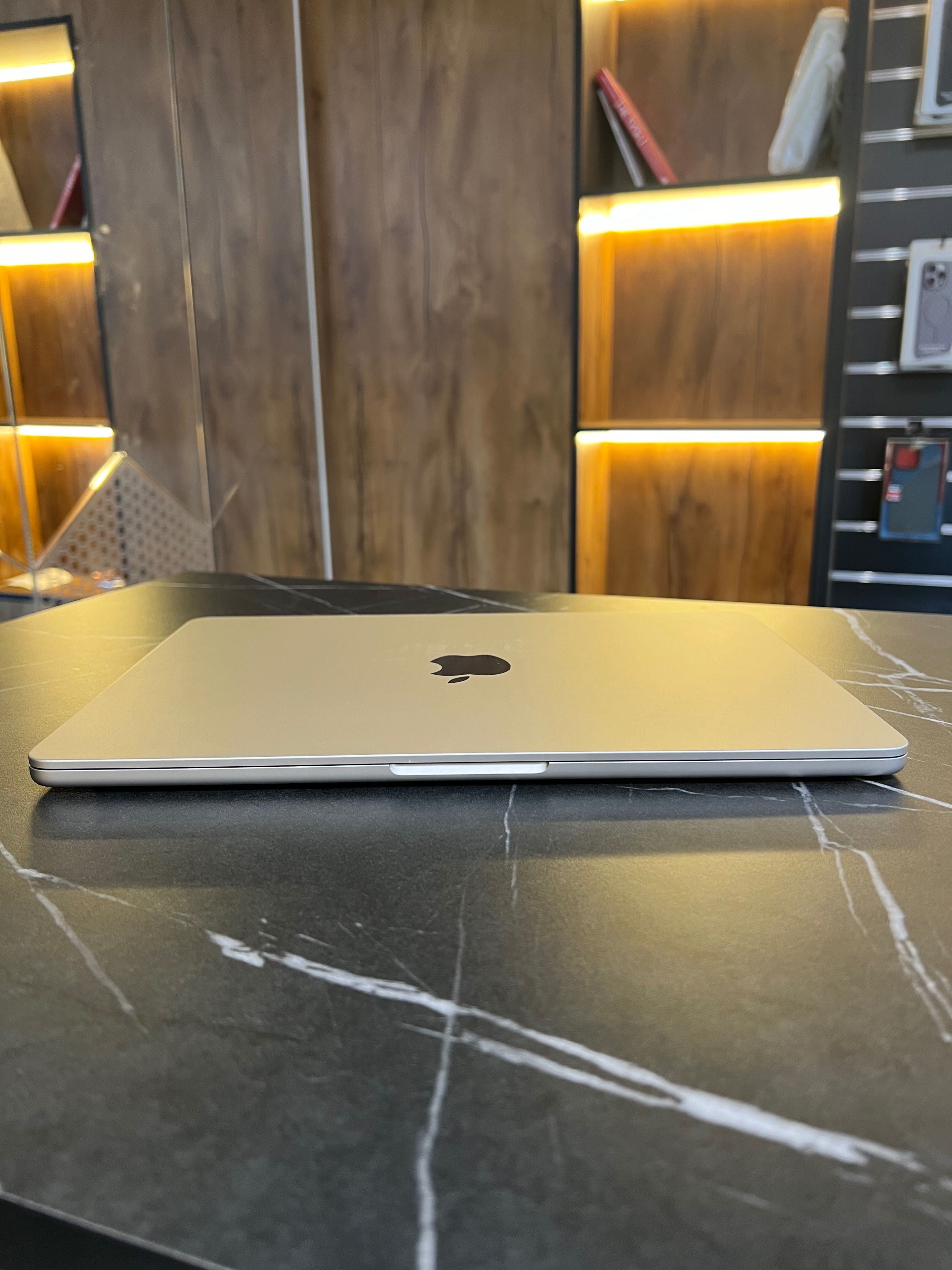 Macbook air m2 Gold 100%