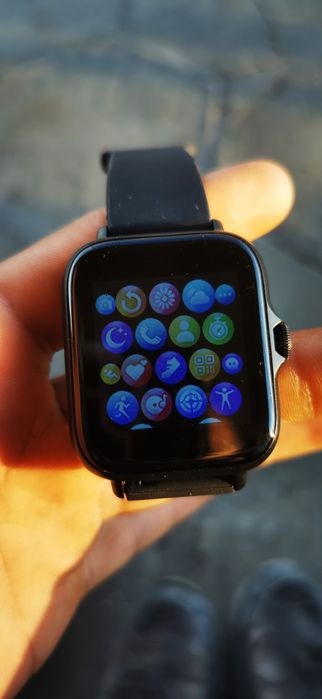 Смарт часовник две за 1