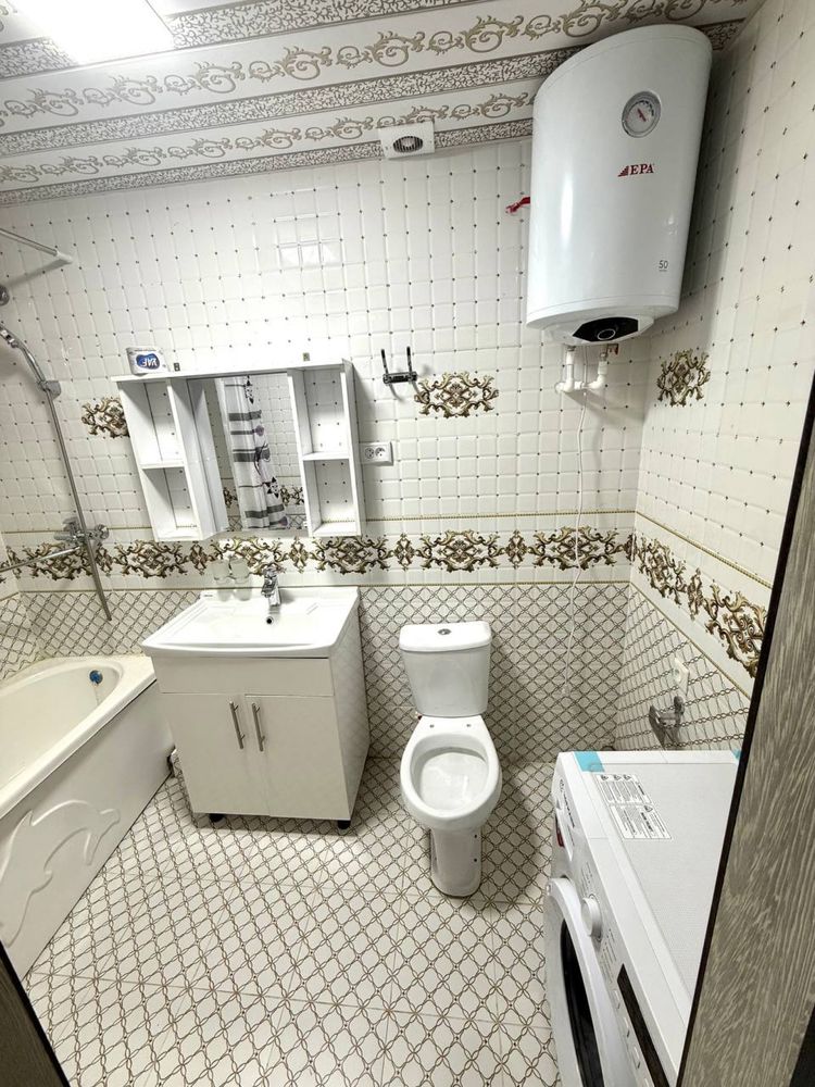 Сдается 2 х комнатная квартира на 4 этаже Конечка 300 $
