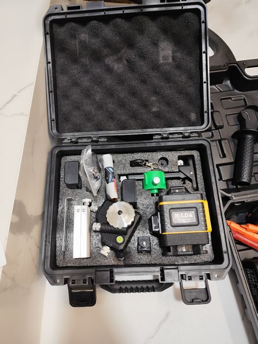 Продам лазер уровен