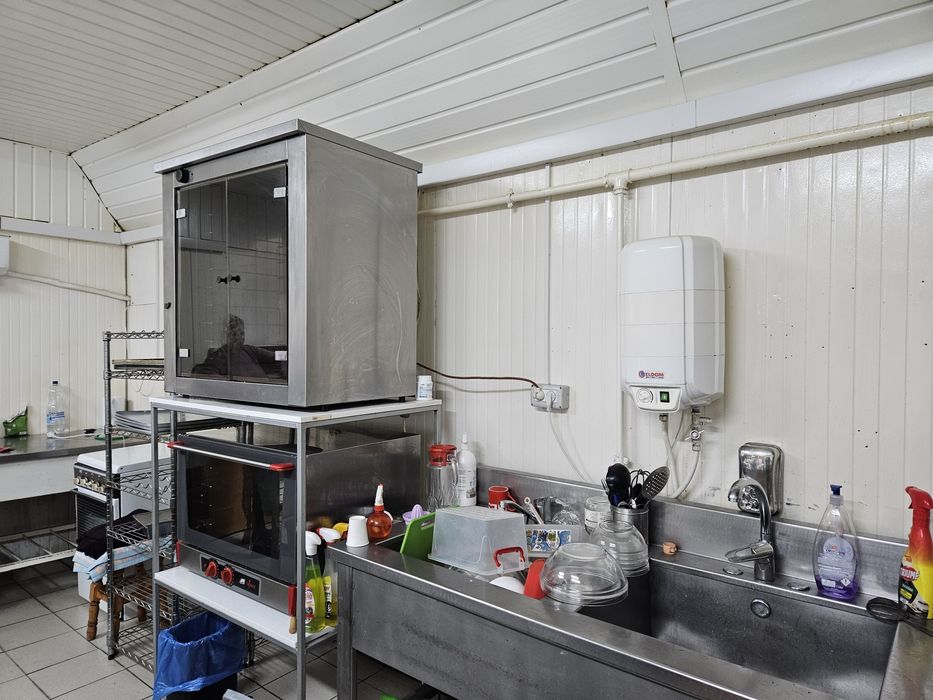 Placintarie/spatiu comercial