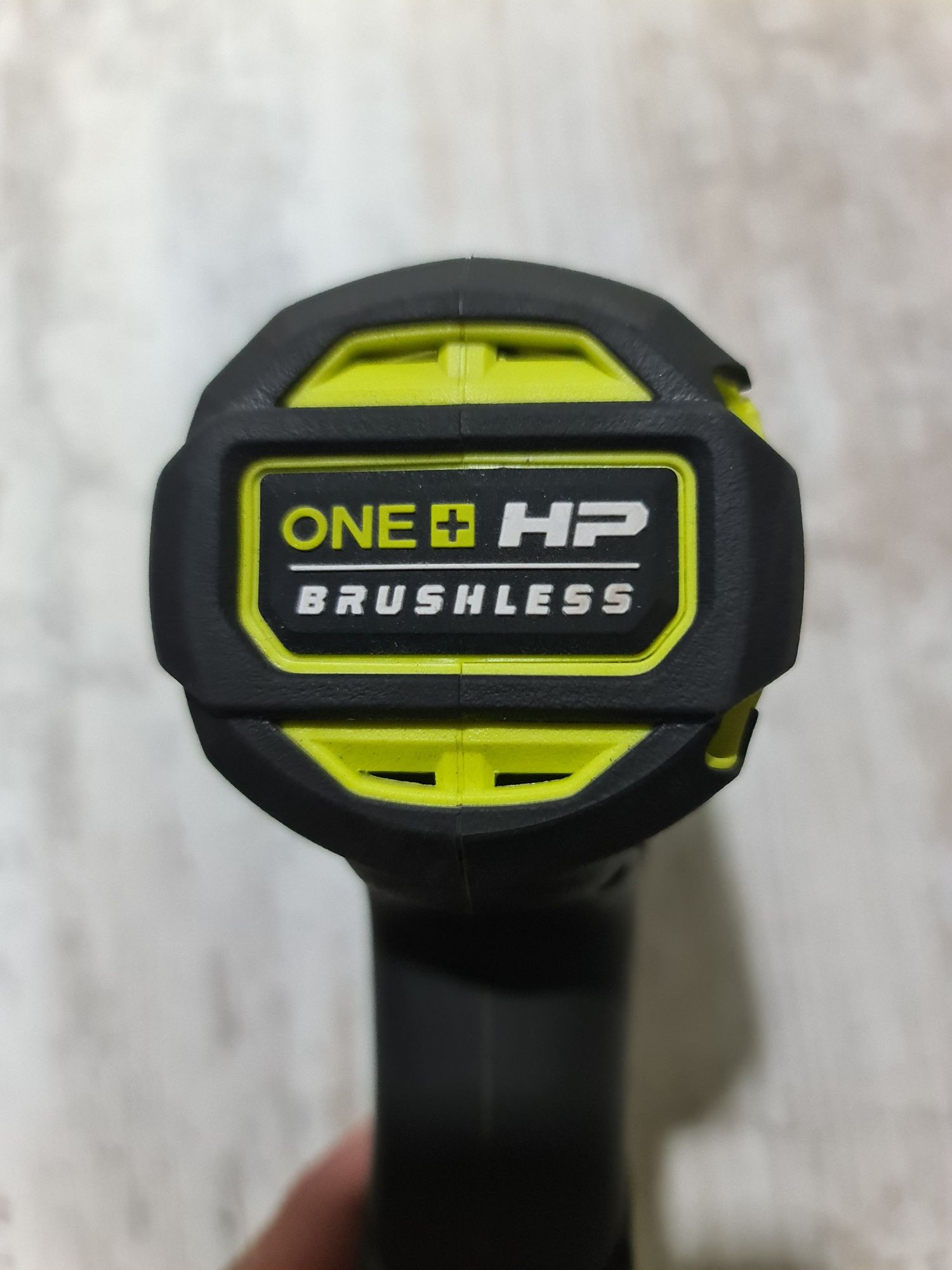 Шуруповерт Ryobi