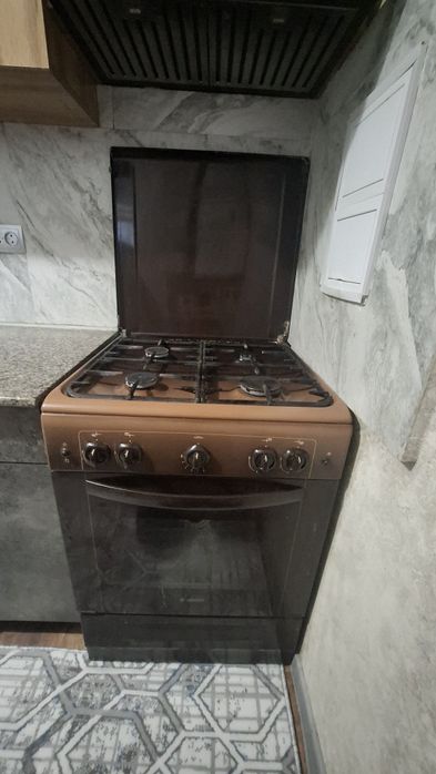 Газ плита сотилади холпти яхши гугуртмиз ёнади