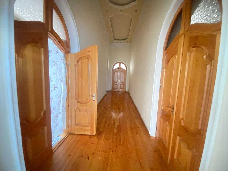 продам дом Алмазарский район, махалла Майкурган 8 соток, фасад 22 м.