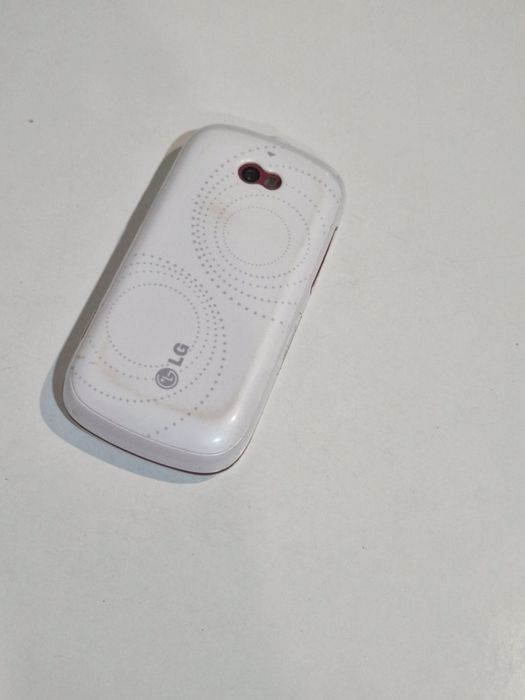 Telefon Lg cu tastatura laterala GT 350
