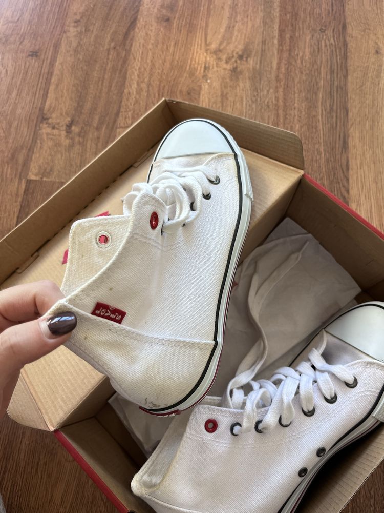 Levis дамски кецове