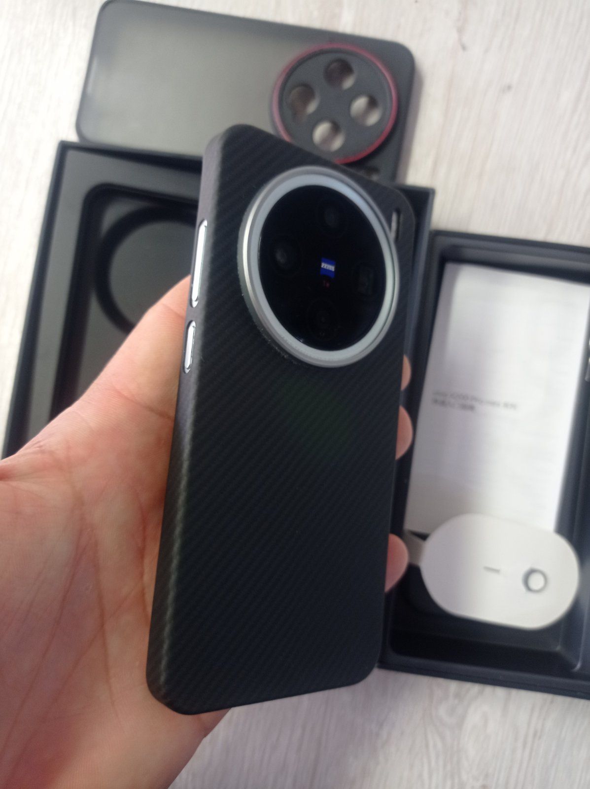 Продавам Vivo x200 pro mini