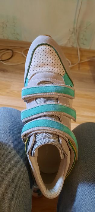 Маратонки на платформа Geox