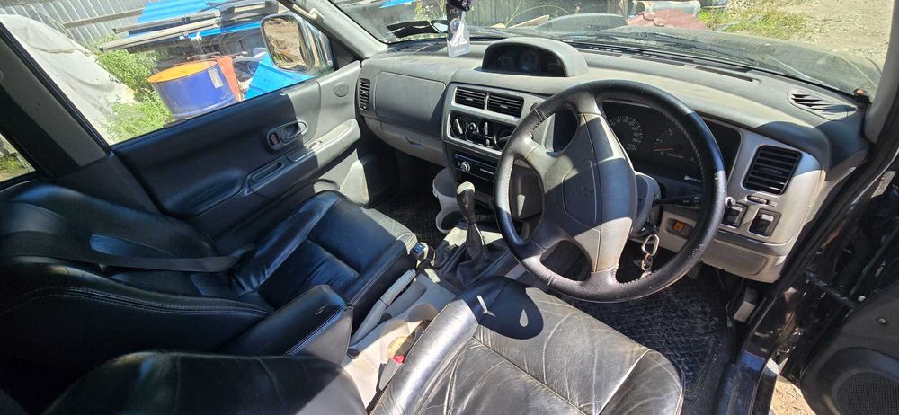 Mitsubishi pajero sport 2005