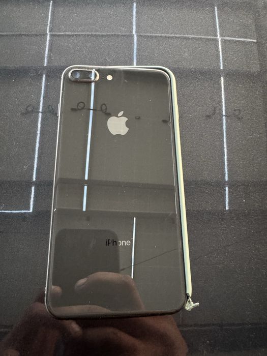 Iphone 8 plus 100% батерия