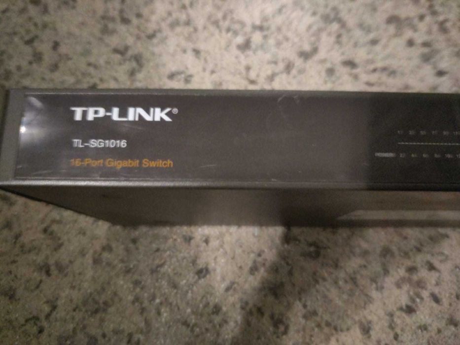 Продается сетевое оборудование - Маршрутизаторы, хаб, свитч