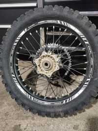 Комплект капли/джанти с гуми и мусове за KTM